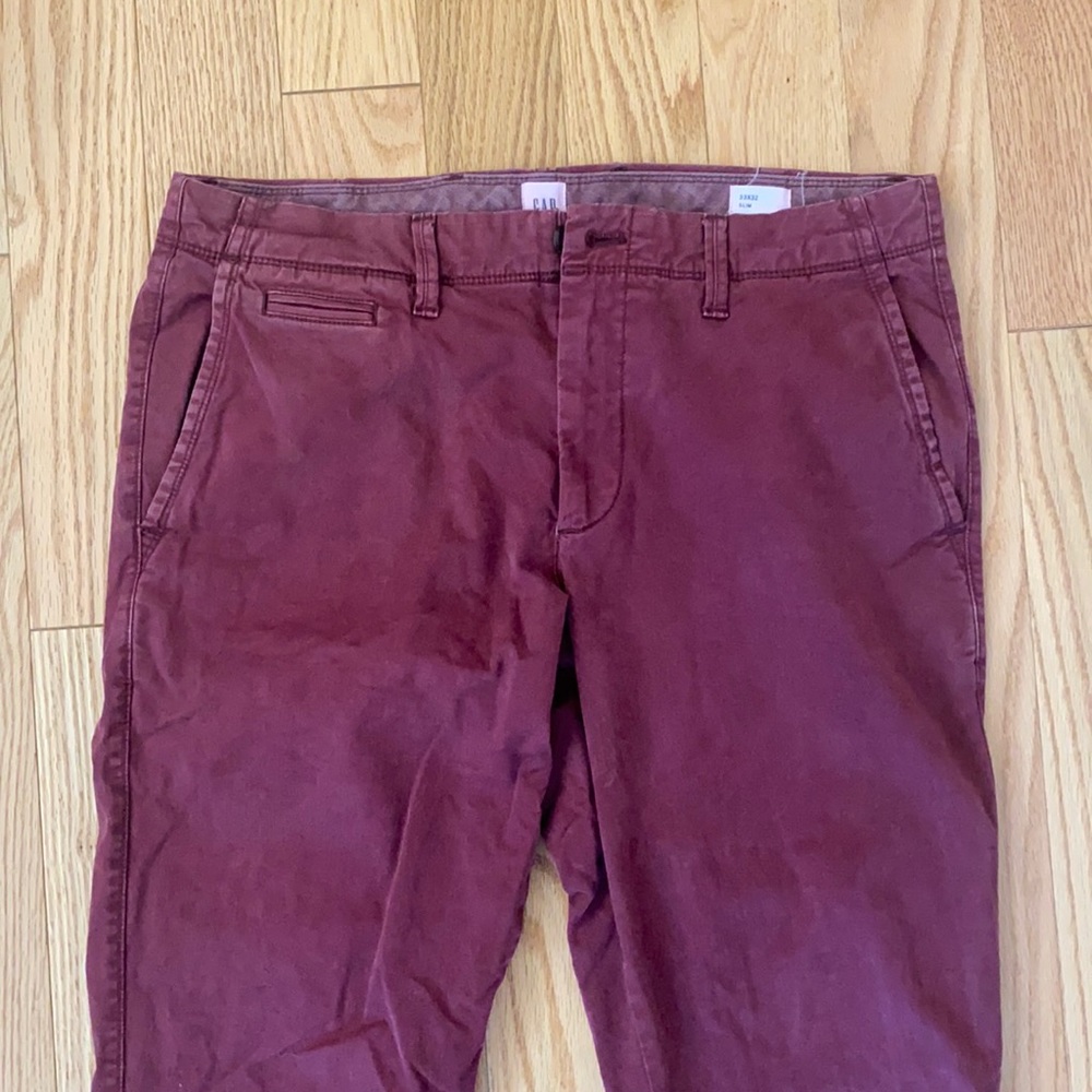 GAP Maroon Khaki Pants (33X32)